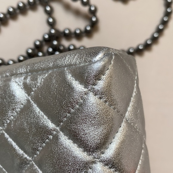 Chanel quilted lambskin mini pearl chain crossbody card case coin purse - Picture 7 of 11